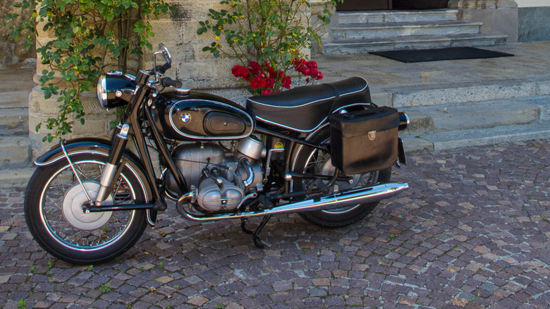 BMW R69S in Italy