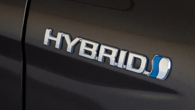 3 Of The Most Common Problems Drivers Have With Hybrid Batteries