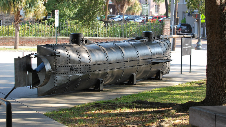 H.L. hunley replica at museum