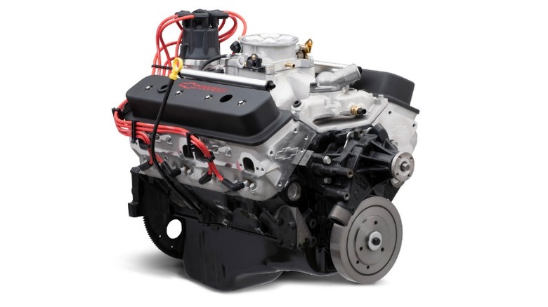 Chevy small block crate engine