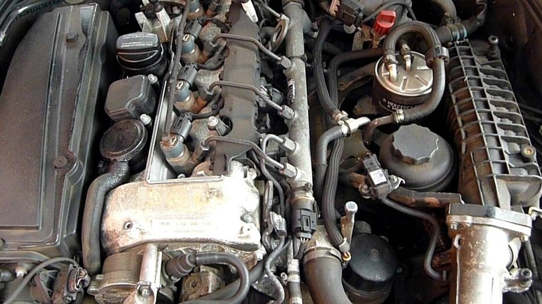 Mercedes 2.1 OM611 Diesel Engine
