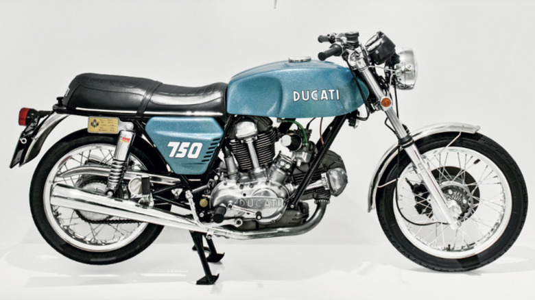 Ducati 750 GT