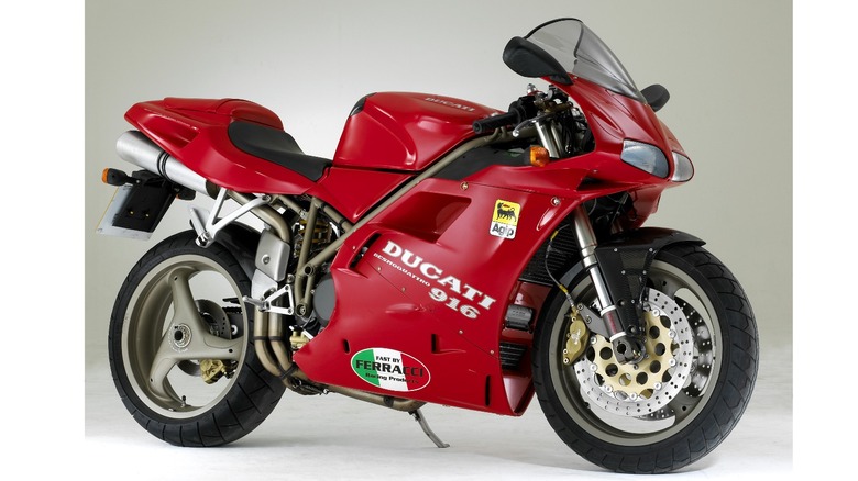 Ducati 916