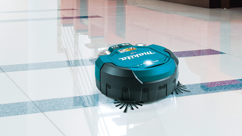 robotic vacuum cleaning floor