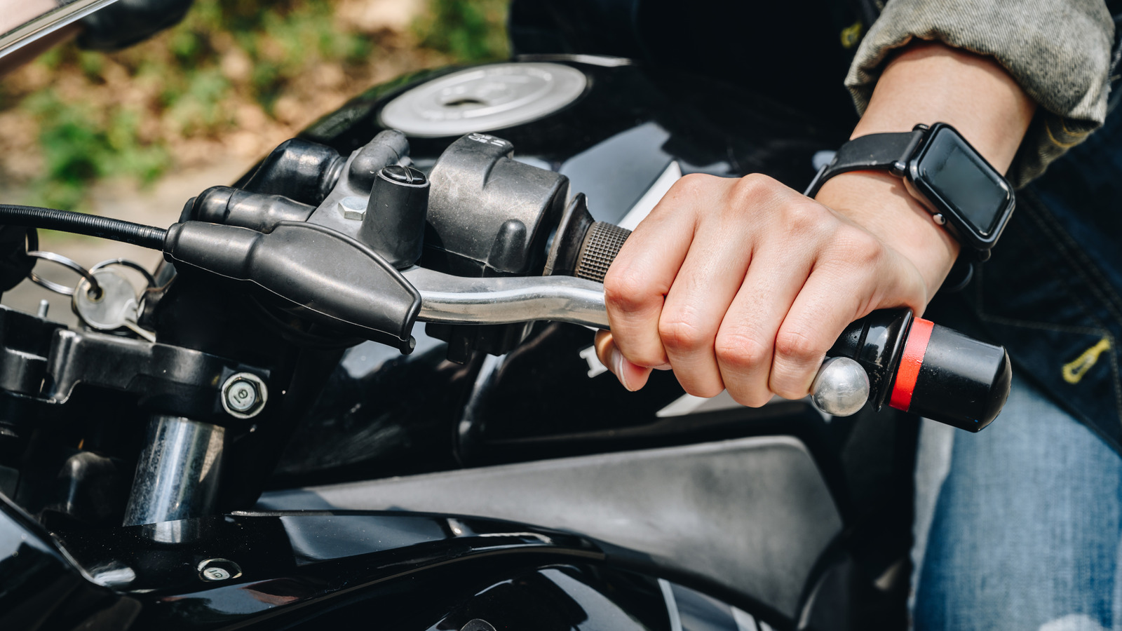 Motorcycle Clutch Slipping? Here Are A Few Possible Causes