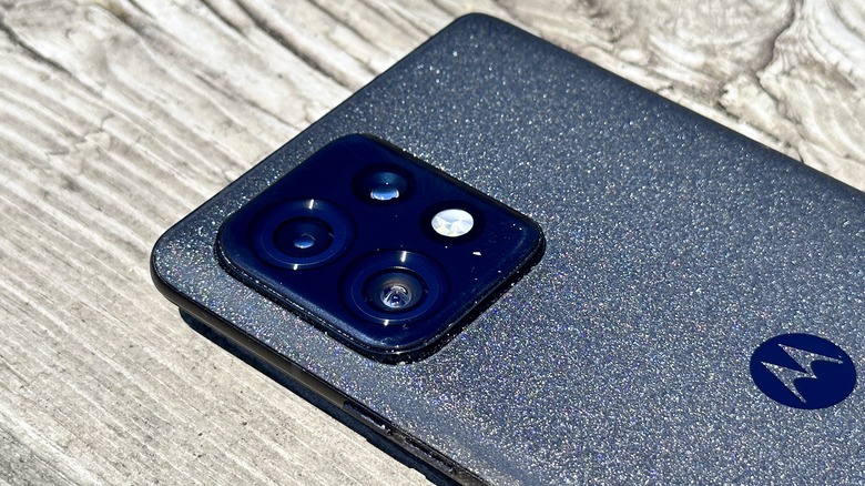 Moto Edge+