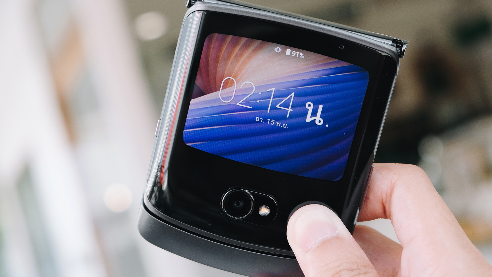Motorola Has A RAZR-Sharp Plan To Spoil Samsung’s 2022 Foldable Phone Launch