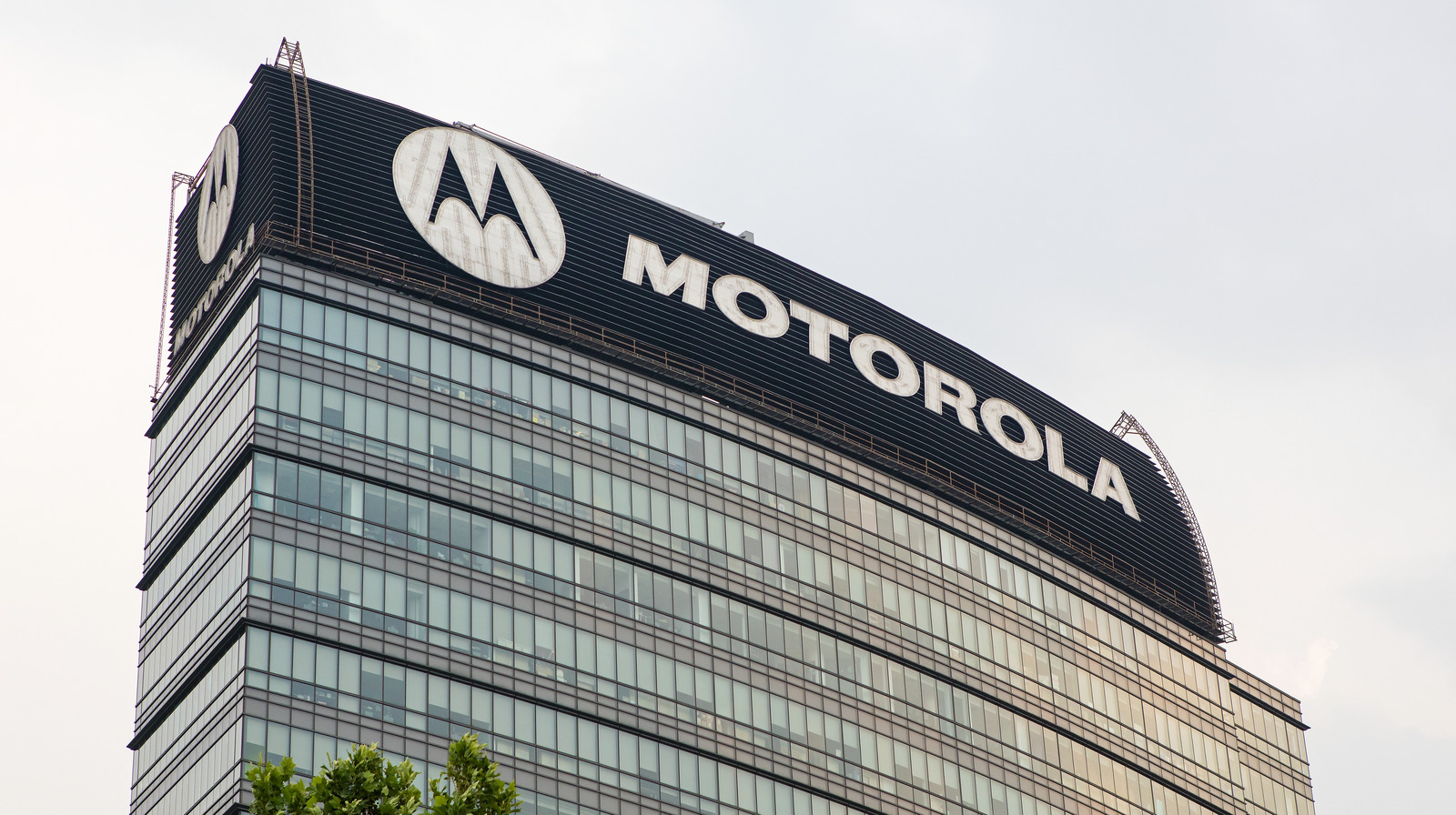 motorola-leaks-tease-first-glimpse-at-budget-friendly-moto-e32