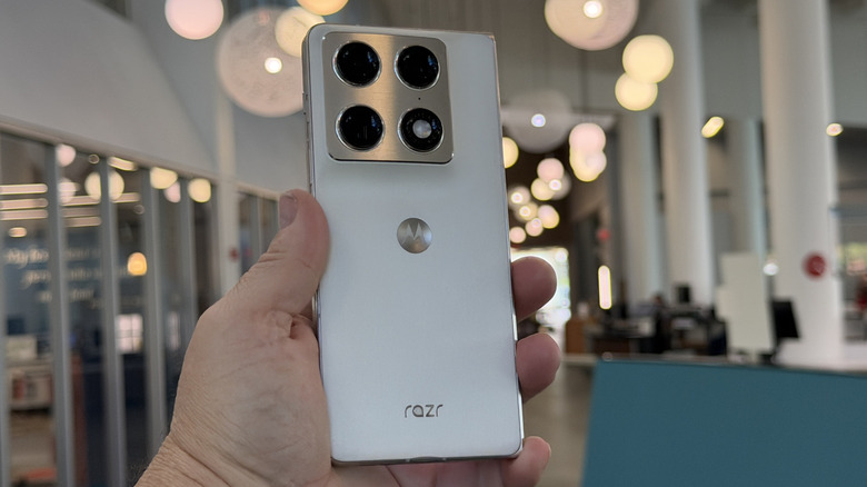 Man holding the Motorola Razr Fold