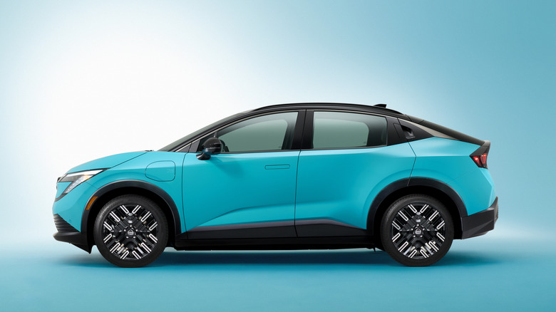 2026 Nissan Leaf profile view