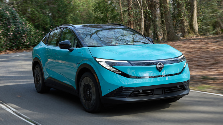 2026 Nissan Leaf front 3/4 view