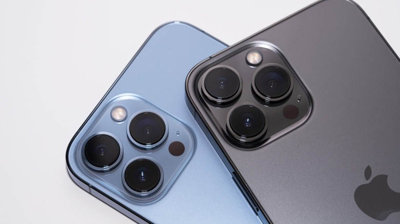 iPhone 14 Pro cameras