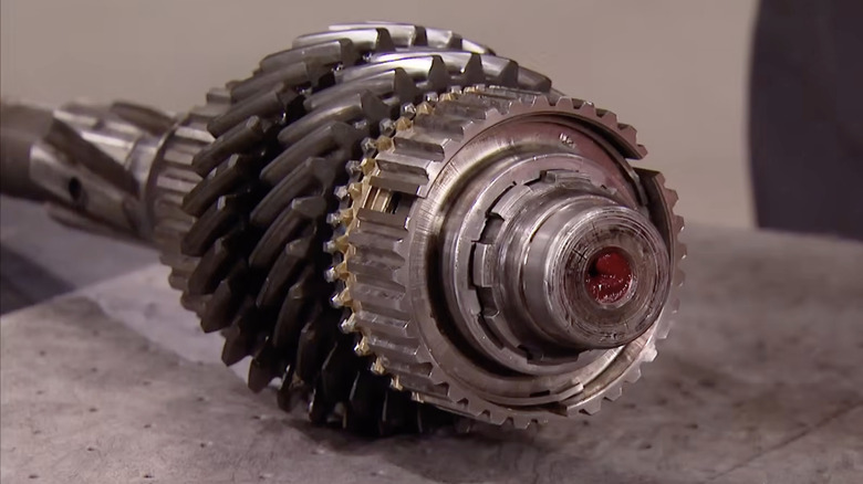 Muncie M20 mainshaft with helical gears and brass synchro rings