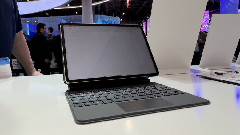 Xiaomi Pad 8 Pro on a table