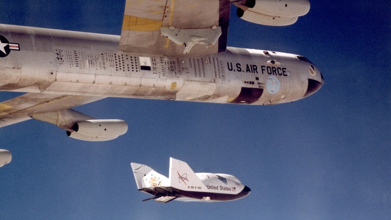 Veículo de retorno da tripulação X-38 da NASA