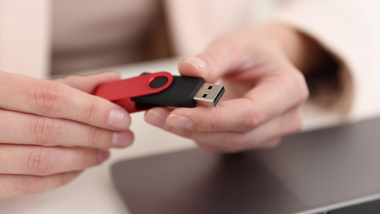 Never Skip This Step Before Throwing Out An Old USB Drive