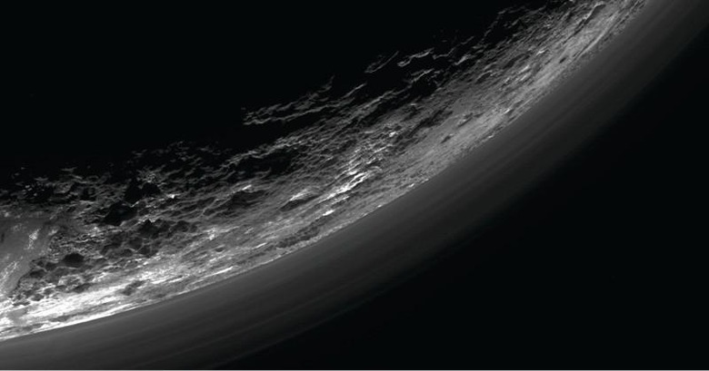 nh-1-pluto-haze_0