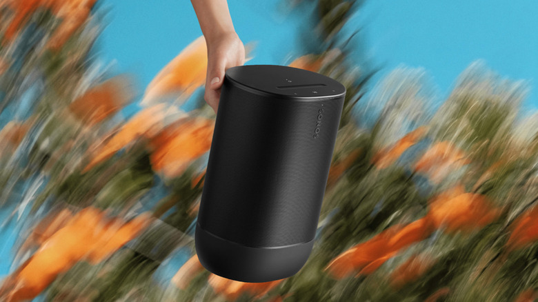 hand holding Sonos Move 2 in black