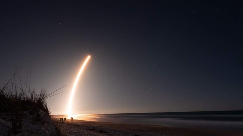 SpaceX takeoff