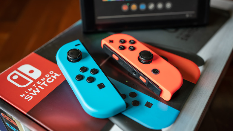 Nintendo switch controllers