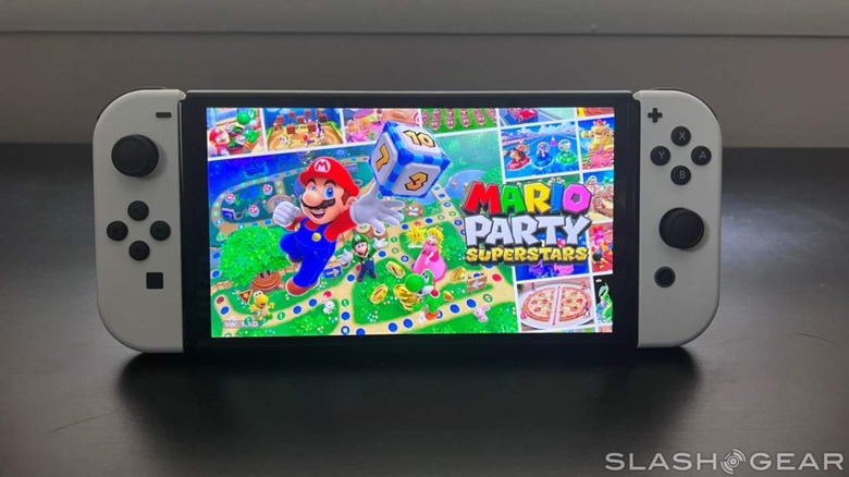 Nintendo Switch OLED Review - SlashGear