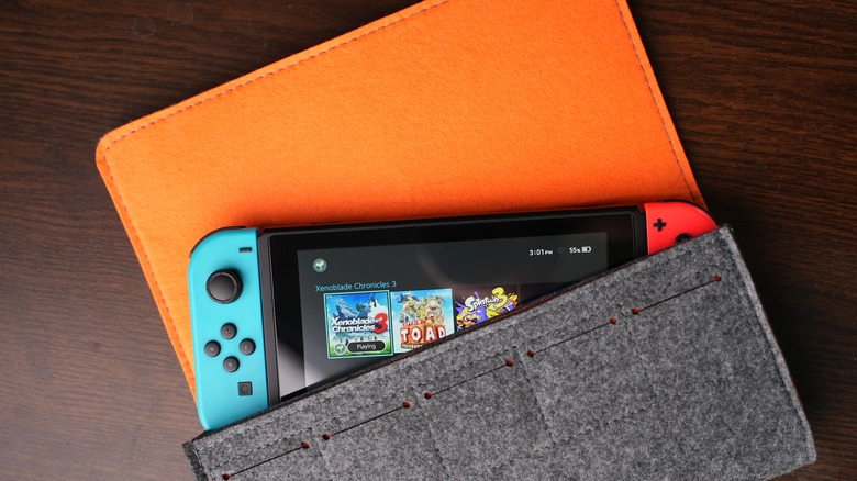 Nintendo Switch orange mat