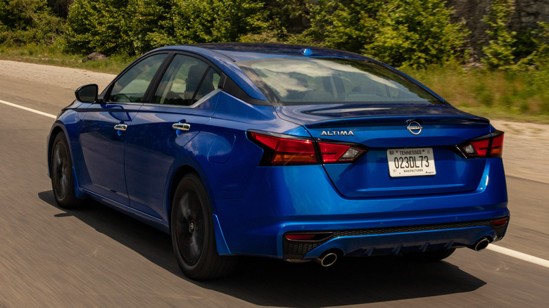 2025 Nissan Altima rear view profile