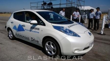 nissan_360_autonomous_leaf_1-580x326