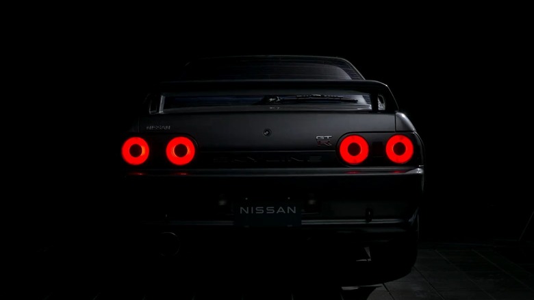 r32 ev teaser