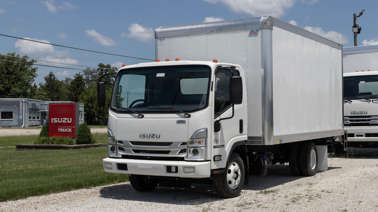 Isuzu box truck at a dealership