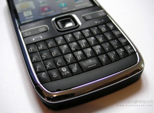 Nokia E72 Review - SlashGear