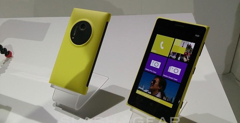 nokia_lumia_1020_hands-on_1