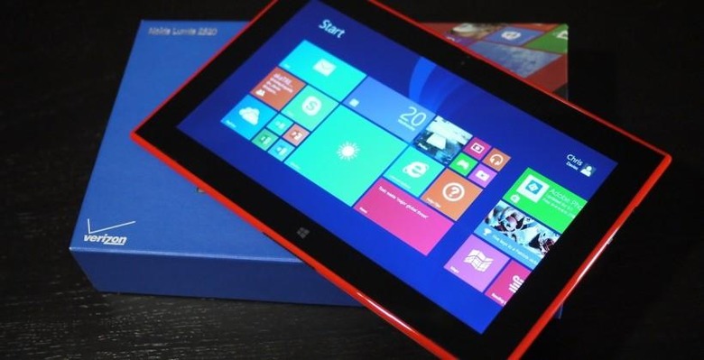 Nokia Lumia 2520 Review - SlashGear