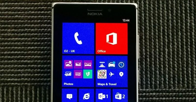 nokia-lumia-black-1