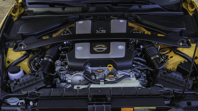 Overhead view of VQ37 engine in Nissan 370Z engine bay