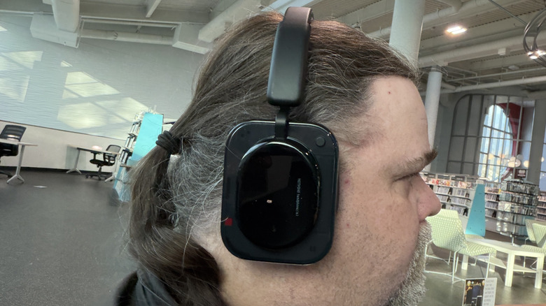 Man wearing Nothing Headphone (a)