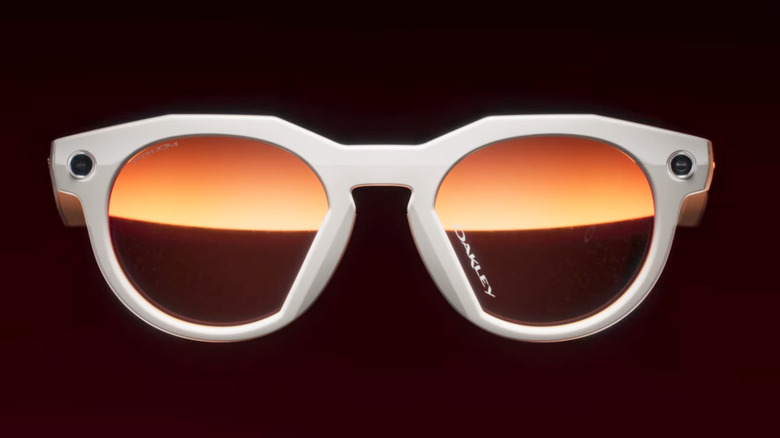 Oakley Meta Glasses in white.