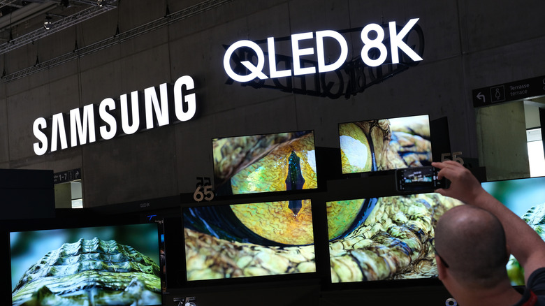 Samsung QLED 8K TV display