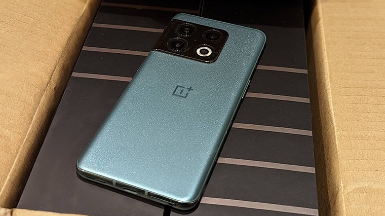 OnePlus 10 Pro 5G face-down in a box