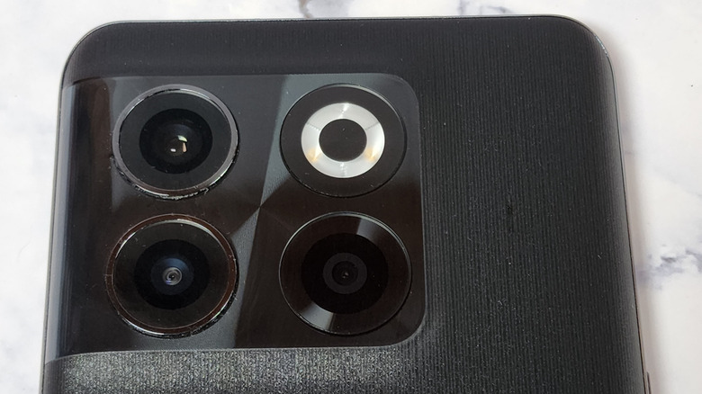 OnePlus 10T camera module