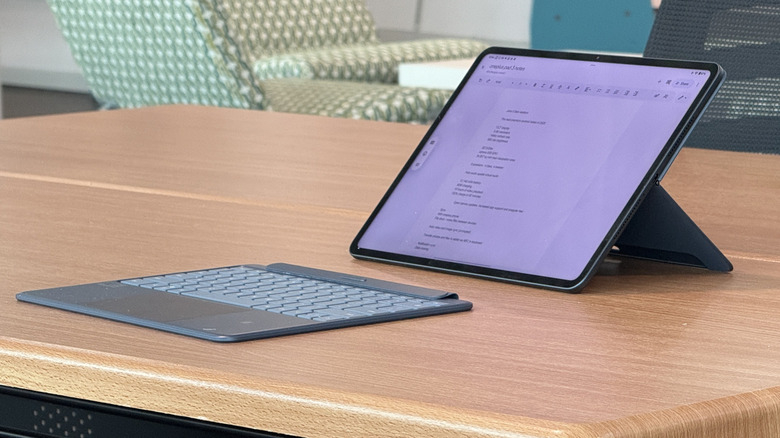 OnePlus Pad 3 with Bluetooth keyboard