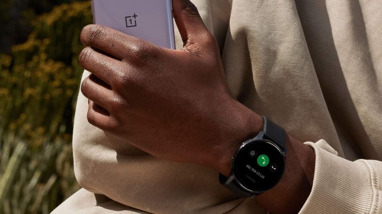 Always on smartwatch 2021 clearance
