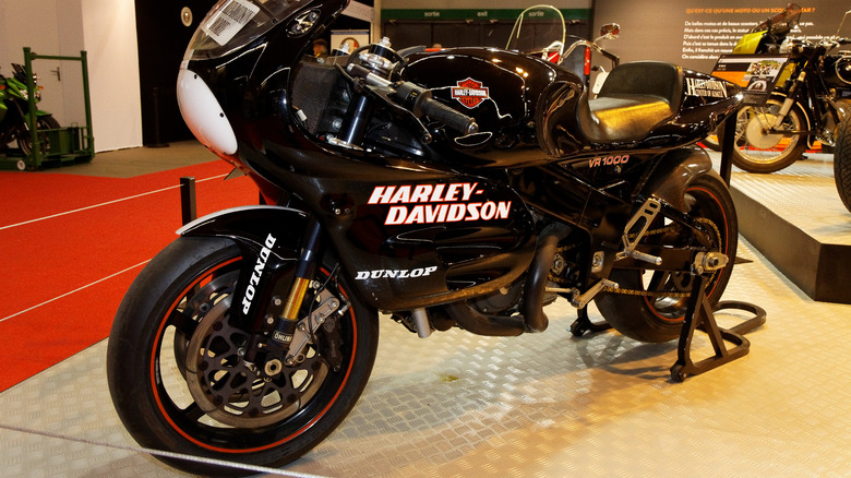 harley davidson vr1000 motorcycle show paris