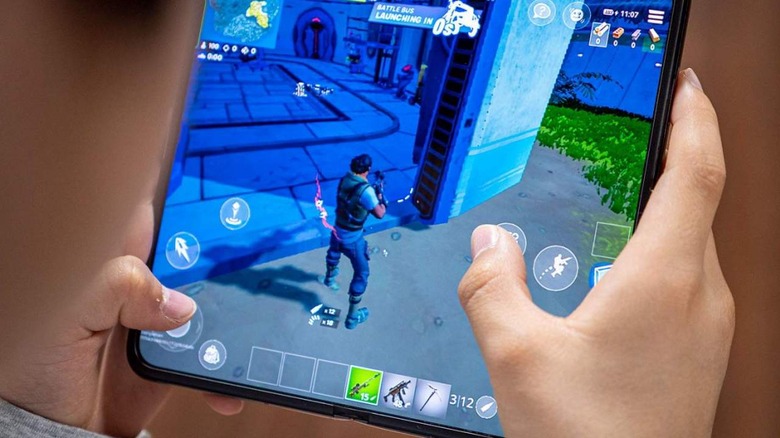 gameplay on OPPO Find N
