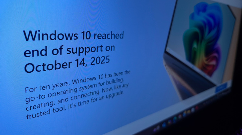 photo of microsoft's official website announcing the end of support for Windows 10
