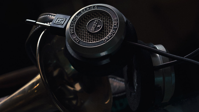 Grado SR325x closeup