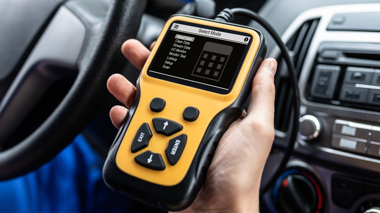 Owning This Car Diagnostics Tool Could Save You A Ton Of Money – SlashGear