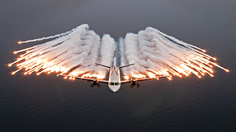 The SAAB 2000 with fuselauge mounted Eyrie radar