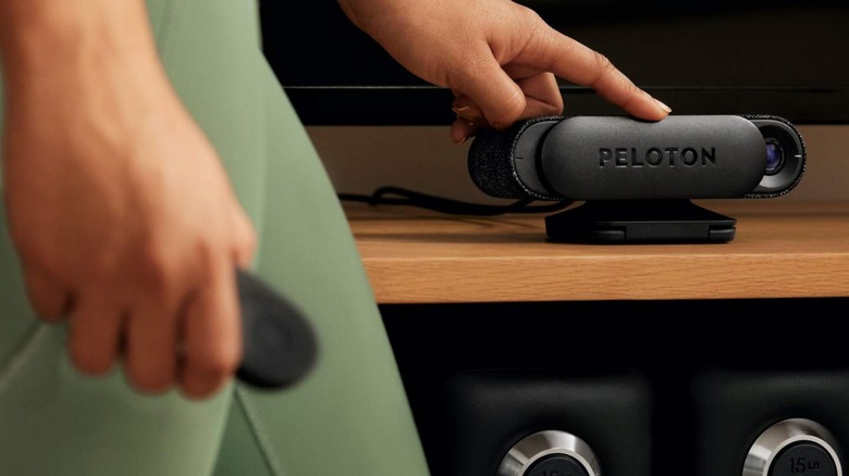 Peloton screen online camera
