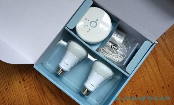 Philips Hue Lux Review: Wireless Light A Price SlashGear